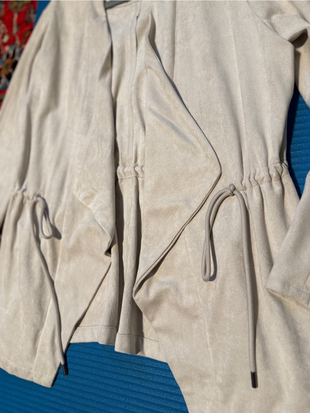 Blank NYC Light Taupe Faux-Suede Drawstring Drape Jacket NWT size L - Picture 4 of 8